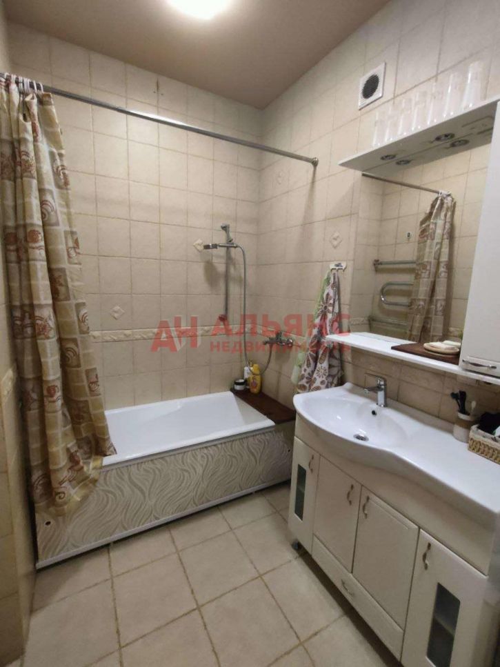 3-комн квартира Победы улица, 12