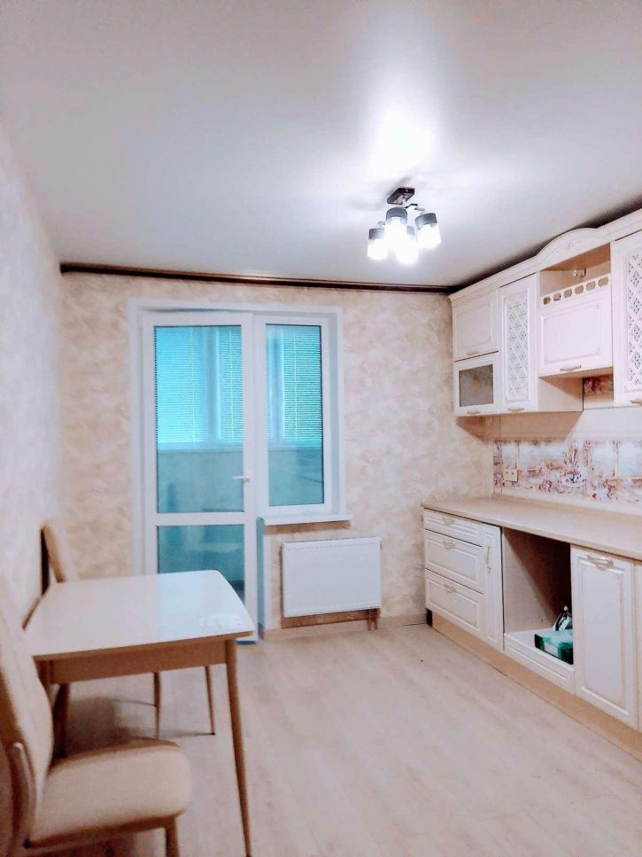 1-комн квартира Революционная улица, 101В