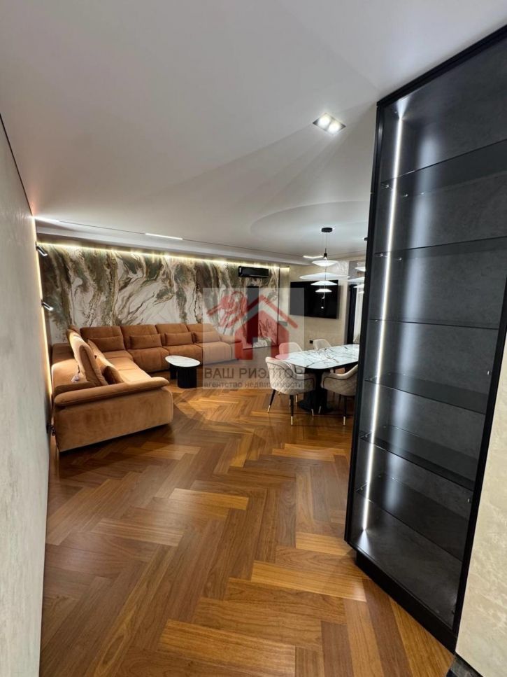 4-комн квартира Солнечная улица, 42