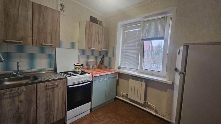 2-комн квартира Красный Пахарь улица, 33