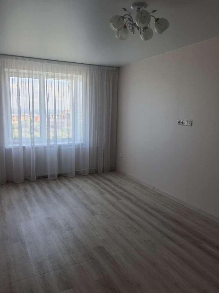 2-комн квартира Советской Армии улица, 127 А