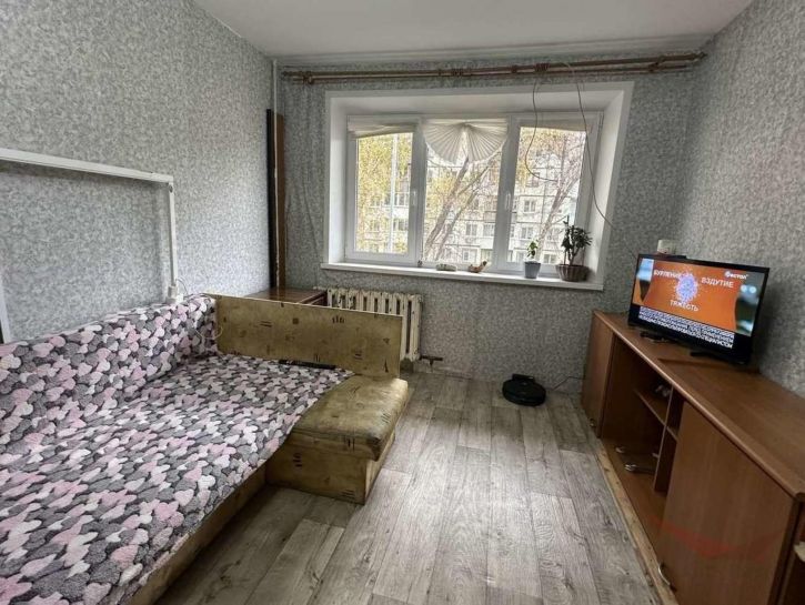 1-комн квартира Авроры улица, 93