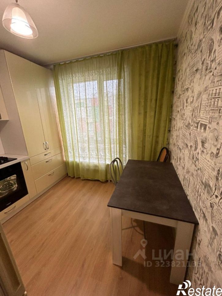 1-комн квартира улица Евгения Золотухина, 4,  д. 4