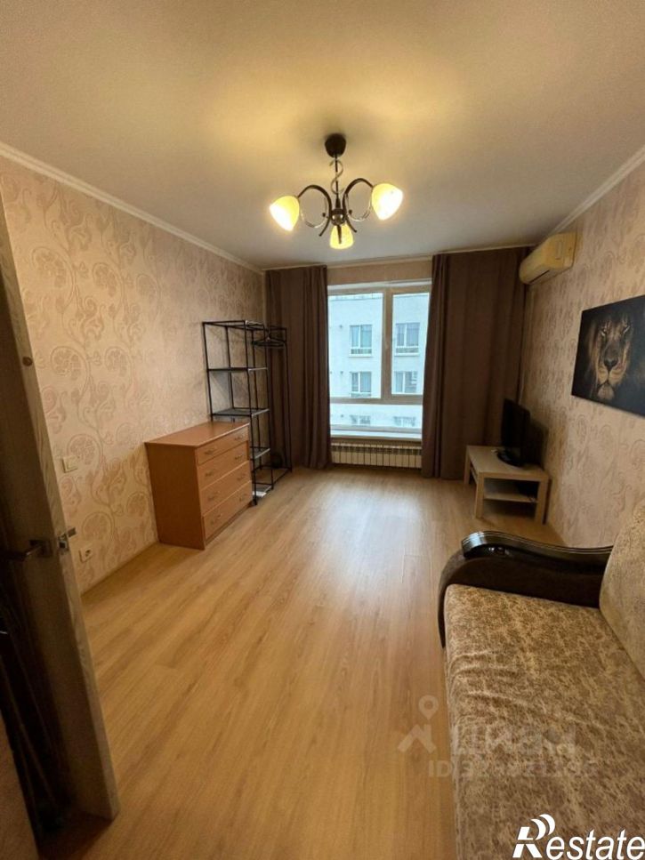 1-комн квартира улица Евгения Золотухина, 4,  д. 4