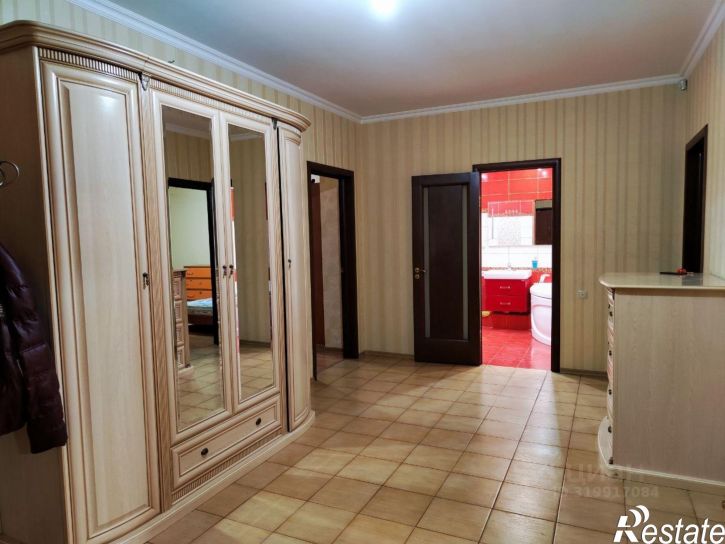 3-комн квартира ул Ялтинская, 32,  д. 32