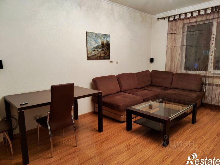 3-комн квартира ул Ялтинская, 32,  д. 32