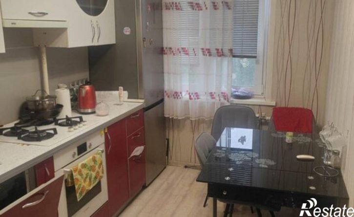 3-комн квартира улица Стара-Загора, 100,  д. 100