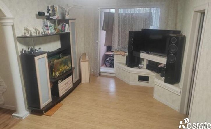 3-комн квартира улица Стара-Загора, 100,  д. 100