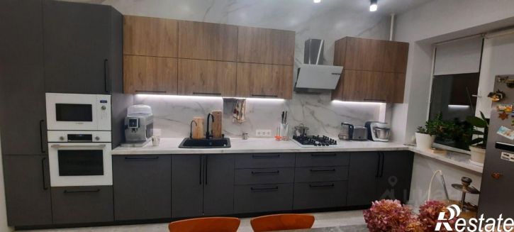 4-комн квартира Ленинская улица, 240,  д. 240