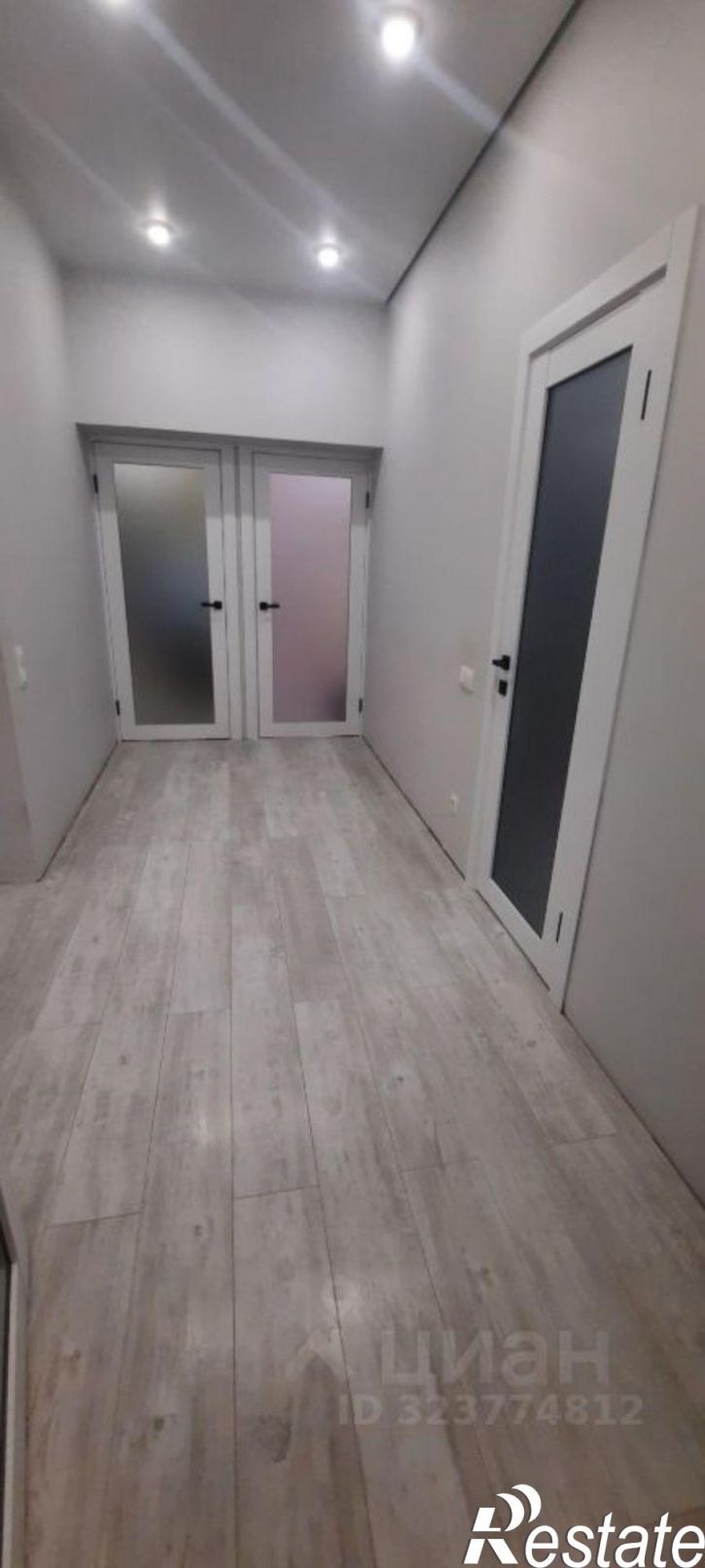 4-комн квартира Ленинская улица, 240,  д. 240