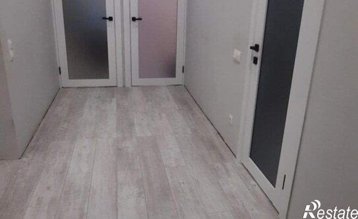 4-комн квартира Ленинская улица, 240,  д. 240