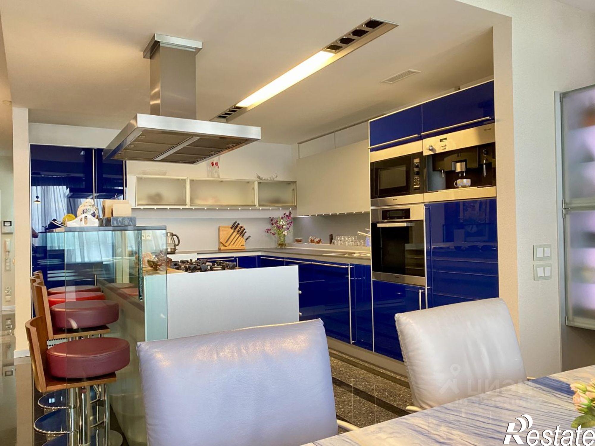 Купить квартиру за 97 000 000 рублей на ул Венцека, 1