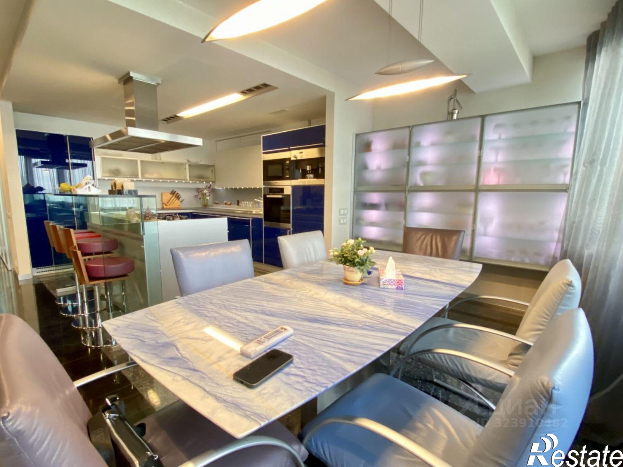 Купить квартиру за 97 000 000 рублей на ул Венцека, 1