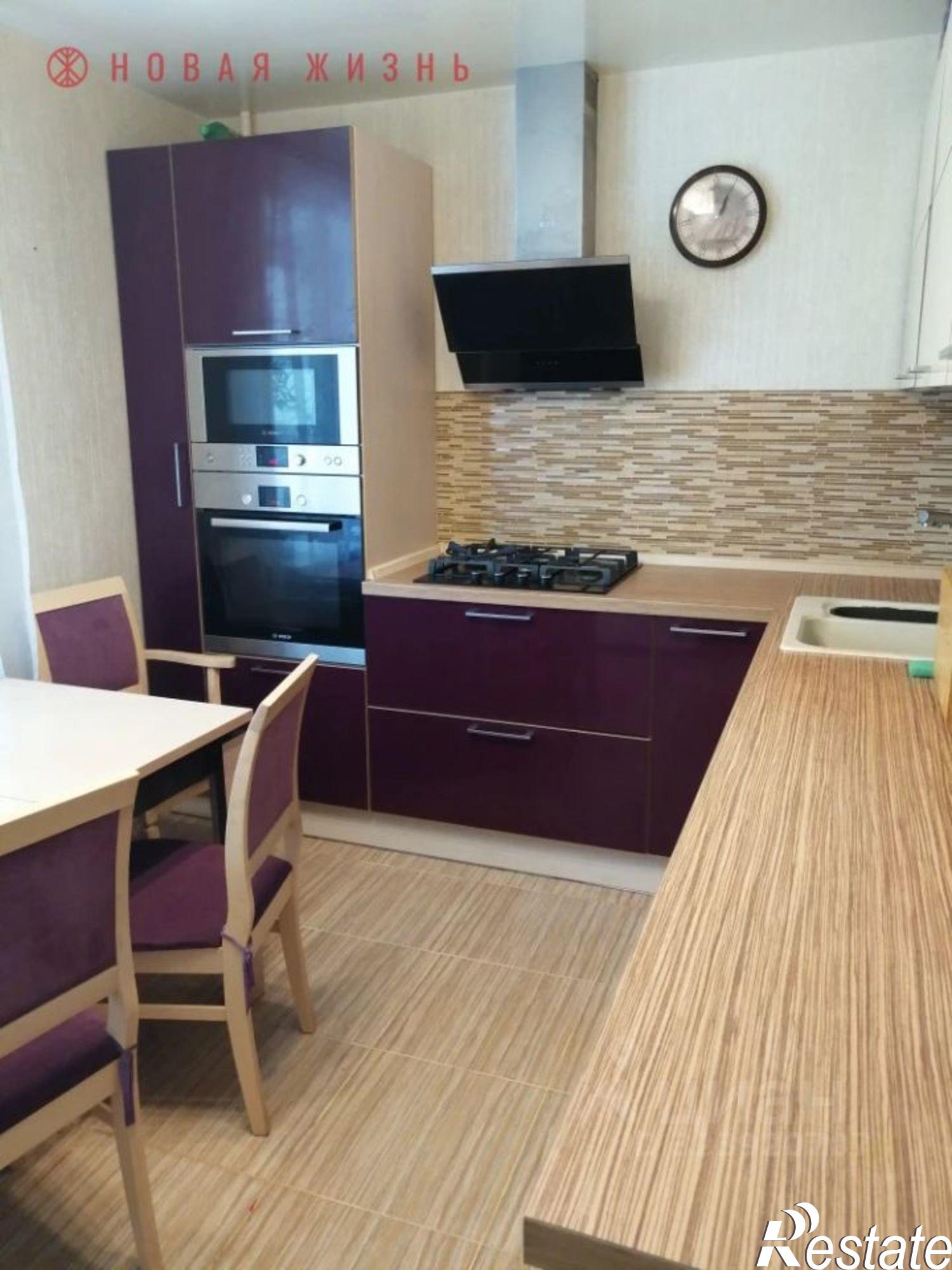 Купить квартиру за 8 300 000 рублей на проспект Юных Пионеров, 142А