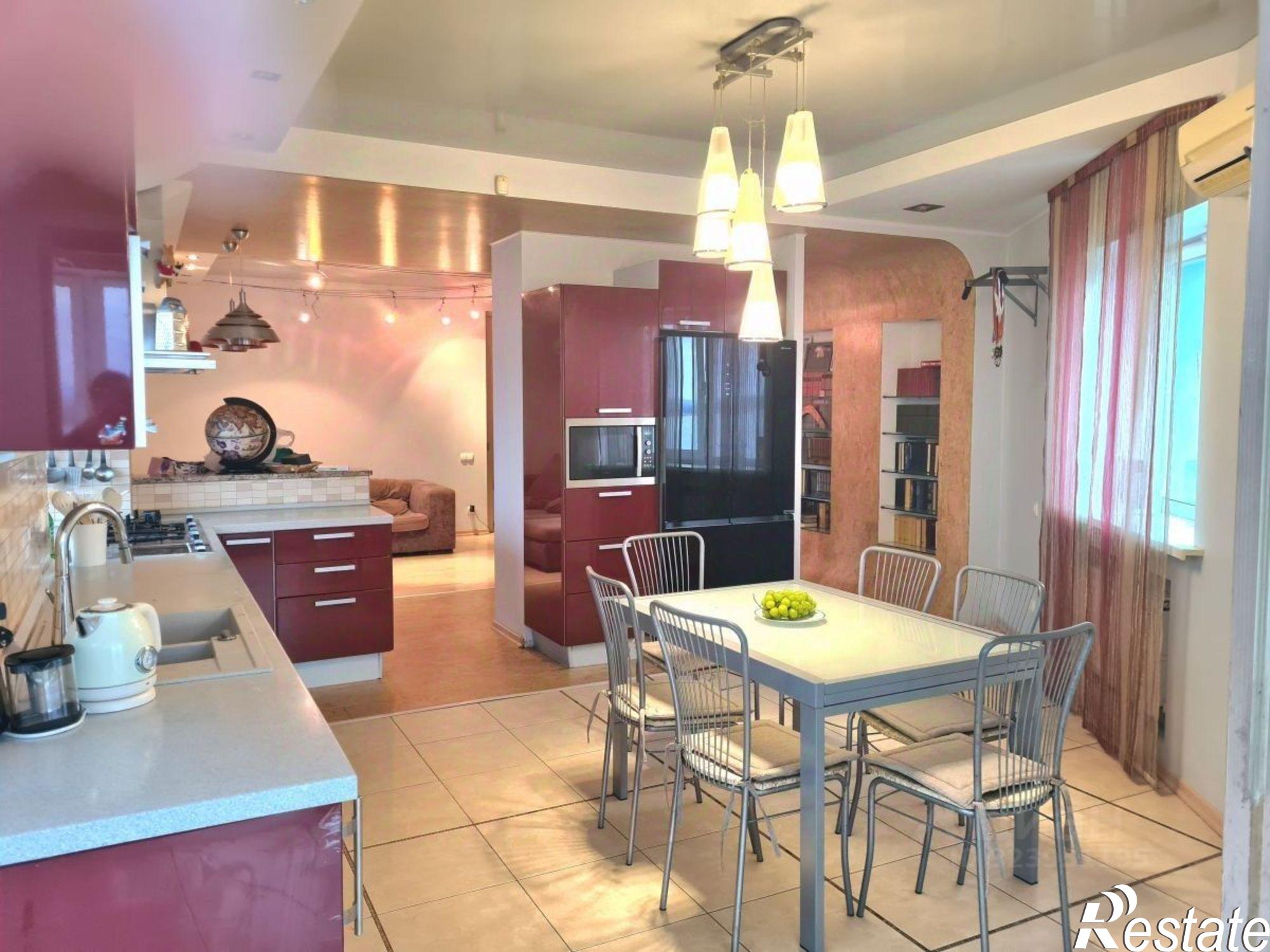 Купить квартиру за 35 555 000 рублей на улица Алексея Толстого, 72