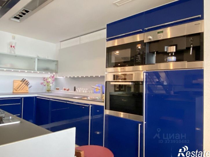 4-комн квартира ул Венцека, 1,  д. 1