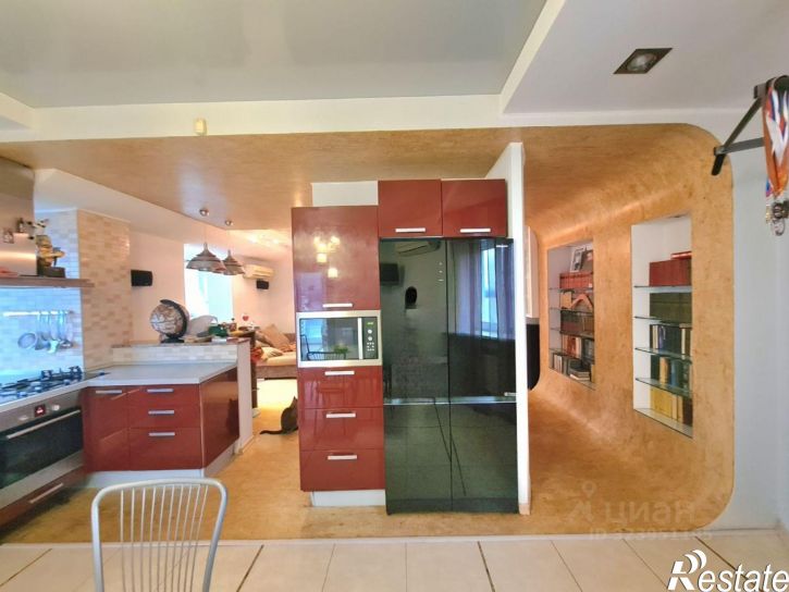 5-комн квартира улица Алексея Толстого, 72,  д. 72