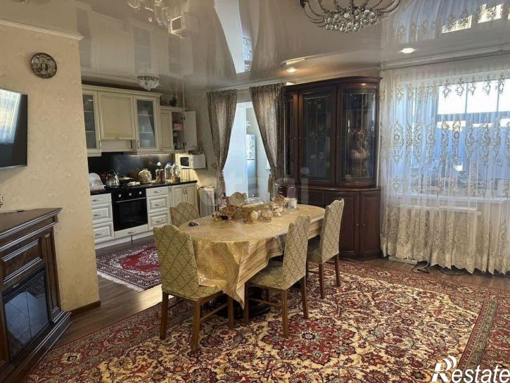 4-комн квартира улица Советской Армии, 2,  д. 2