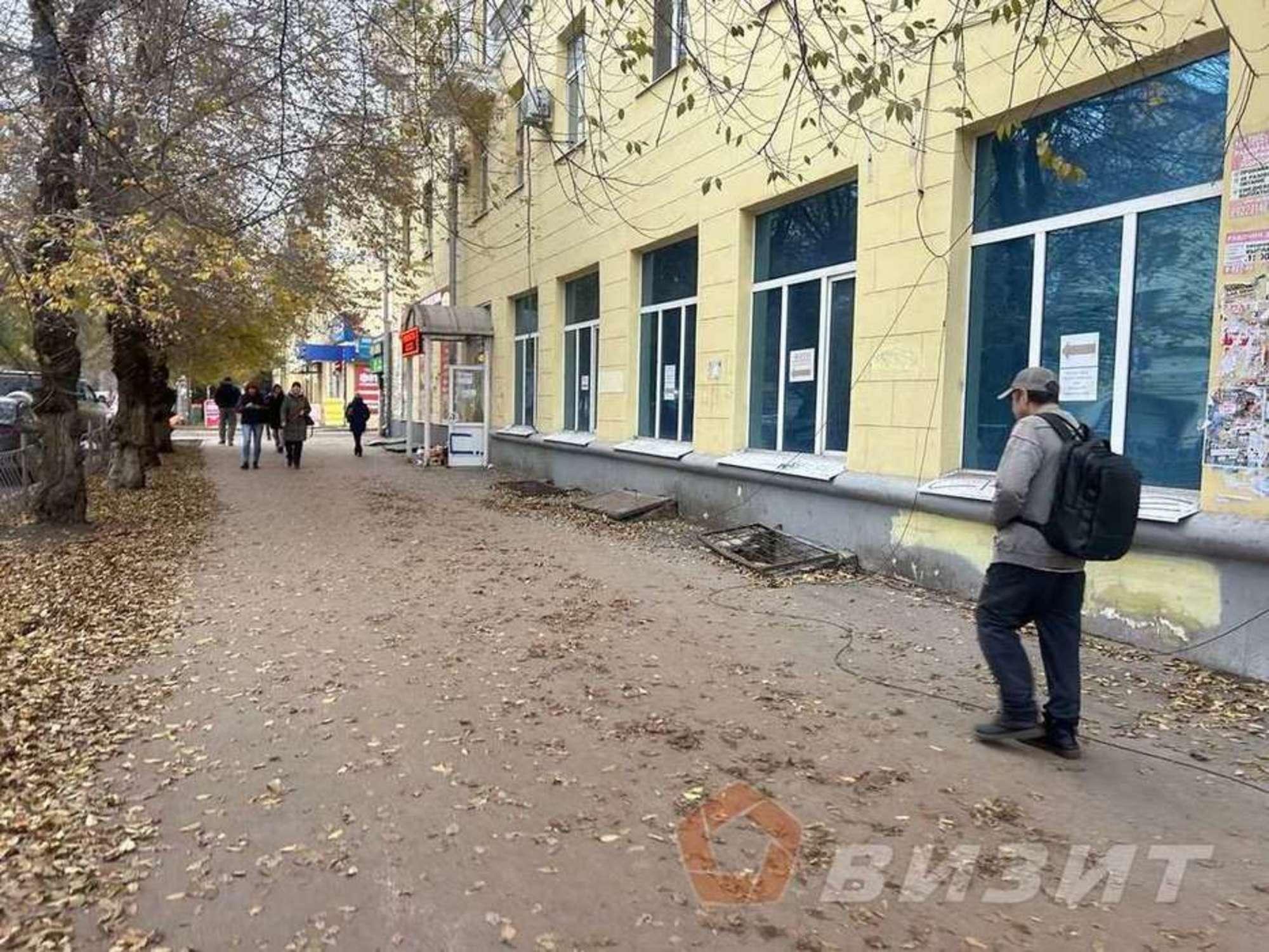 Сдать торговое помещение за 220 000 рублей на Победы улица, 106