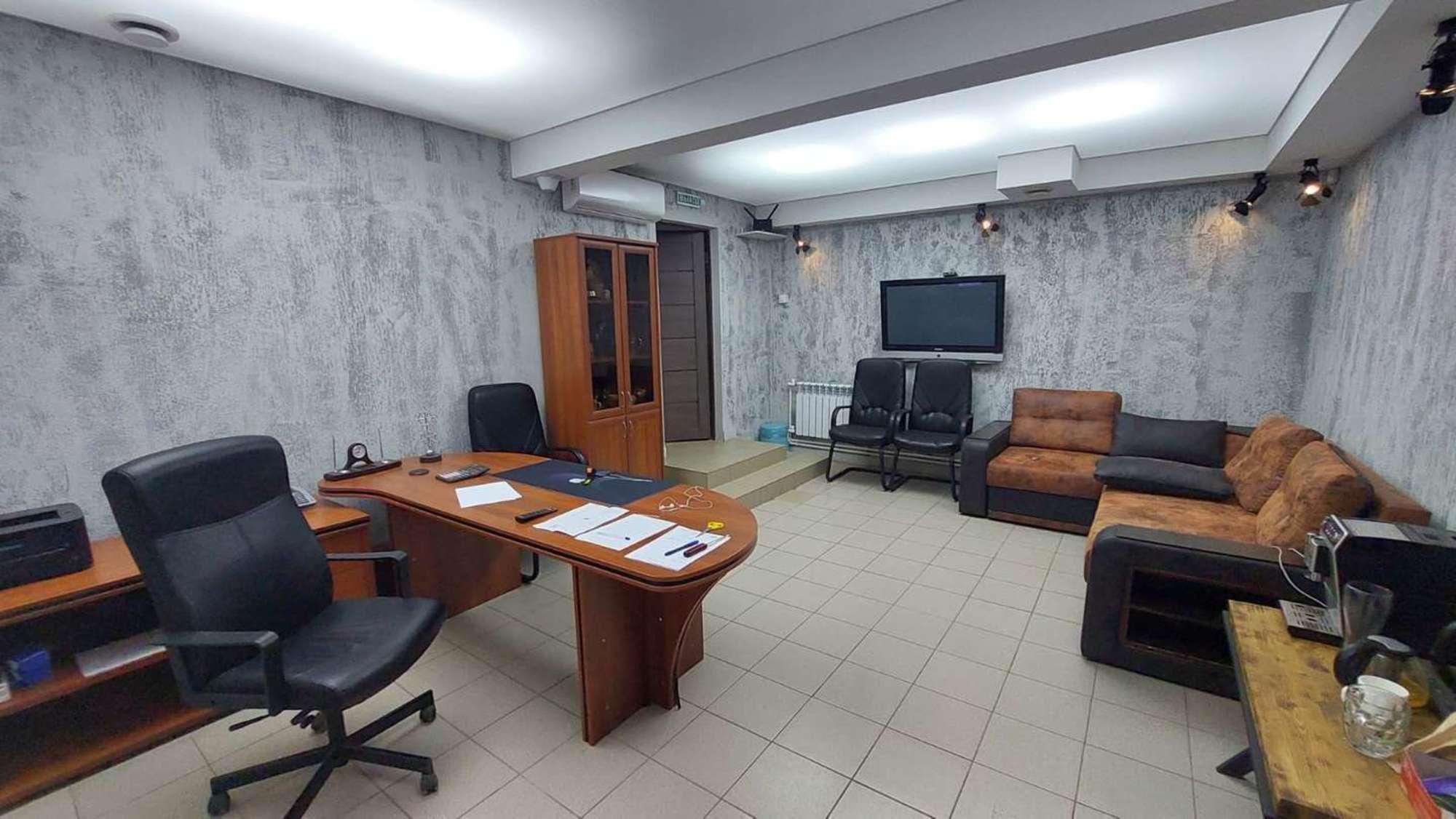 Купить офис, помещение под офис за 9 300 000 рублей на Карбышева улица, 67