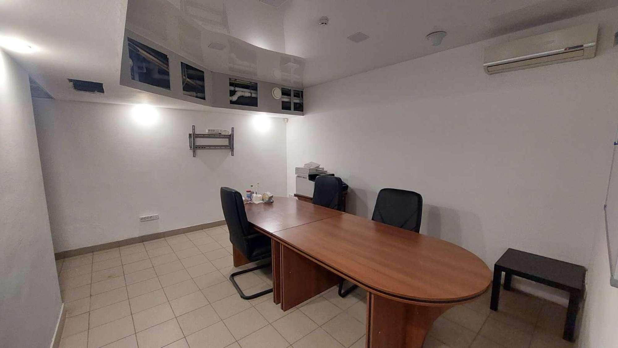 Купить офис, помещение под офис за 9 300 000 рублей на Карбышева улица, 67