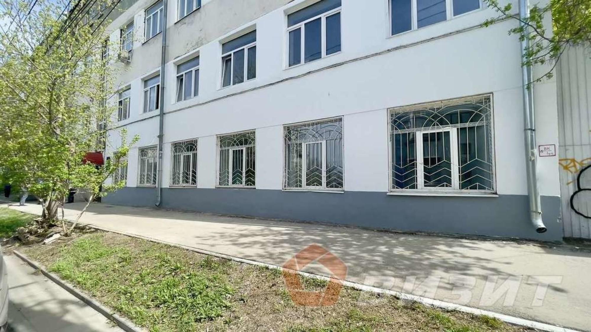 Сдать офис, помещение под офис за 24 000 рублей на Алексея Толстого улица, 45а