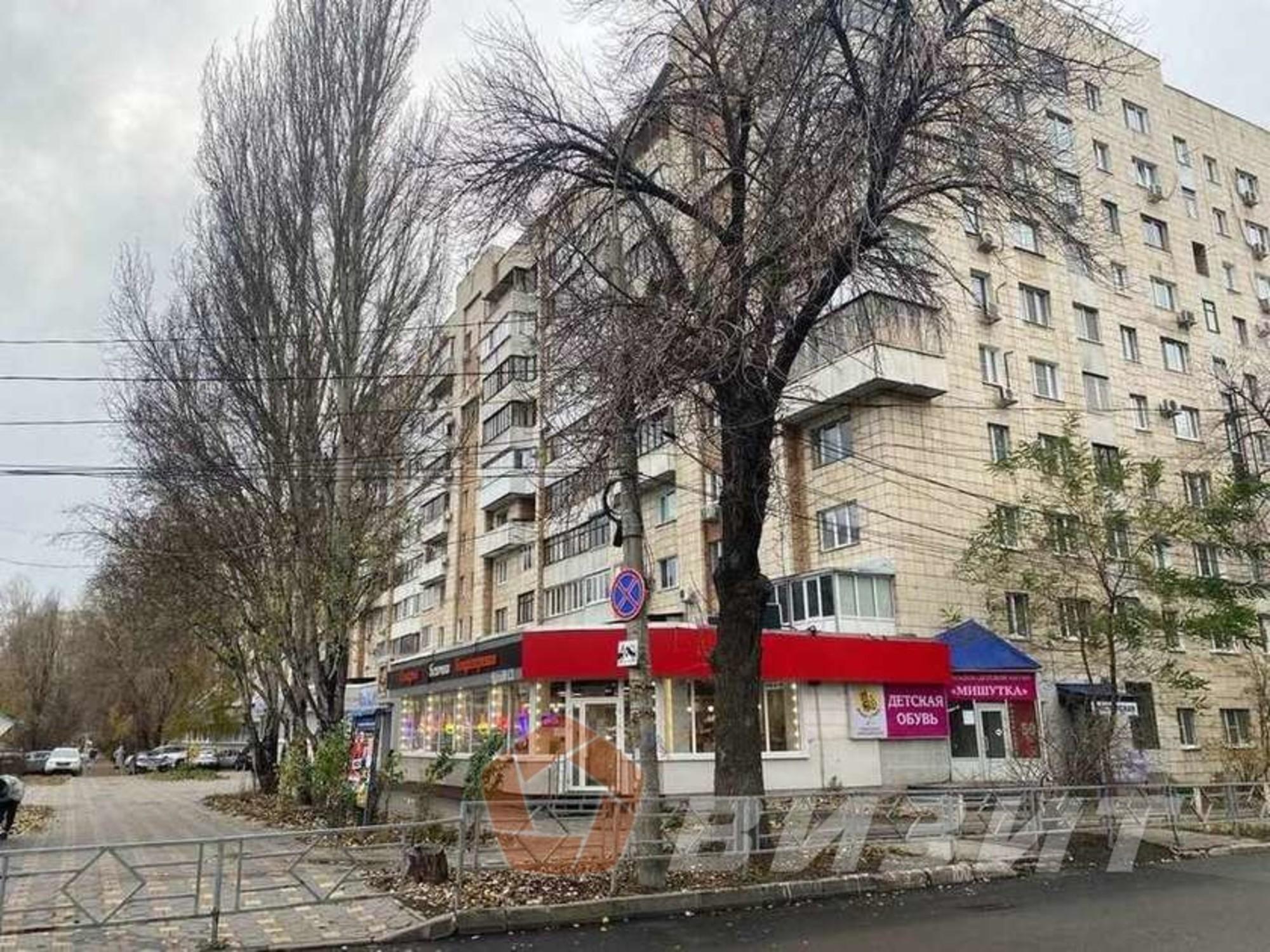 Сдать торговое помещение за 90 000 рублей на Ленина проспект, 2А