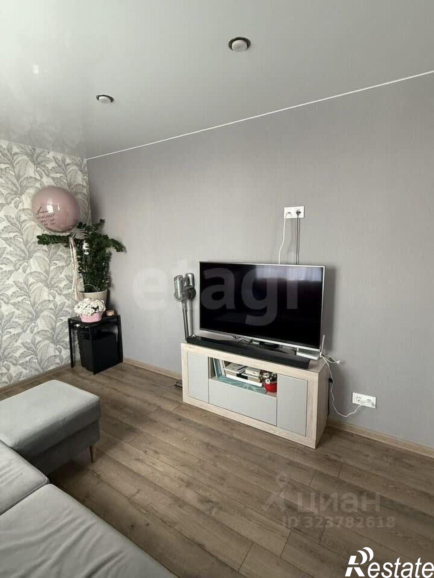 Купить квартиру за 8 000 000 рублей на улица Дыбенко, 27А