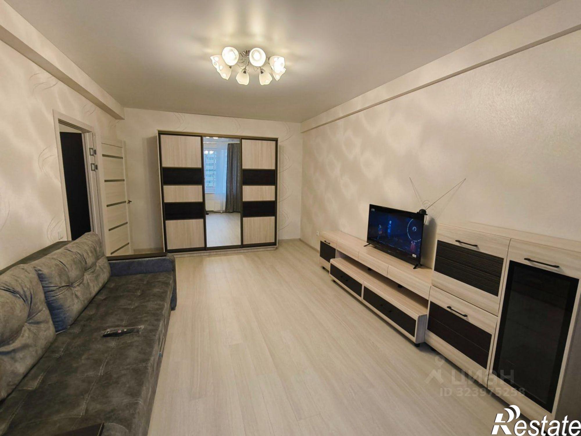 Сдать квартиру за 33 000 рублей на Конноармейская улица, 5