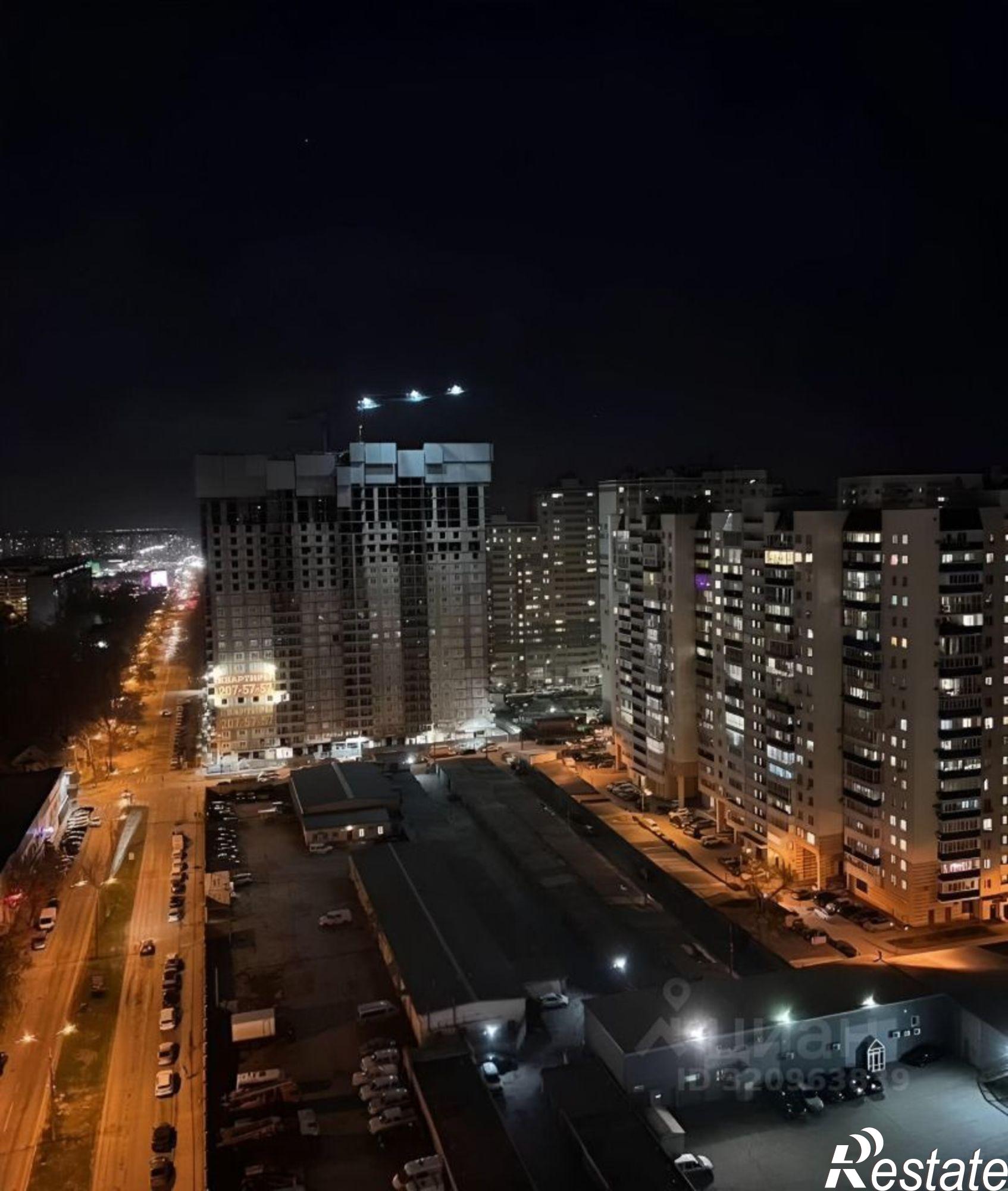 Сдать квартиру за 40 000 рублей на Революционная улица, 101В к1