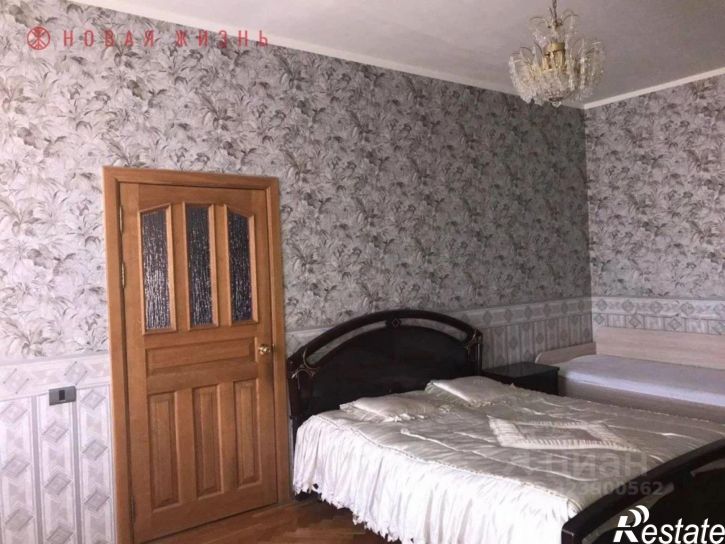 5-комн квартира улица Фрунзе, 142,  д. 142