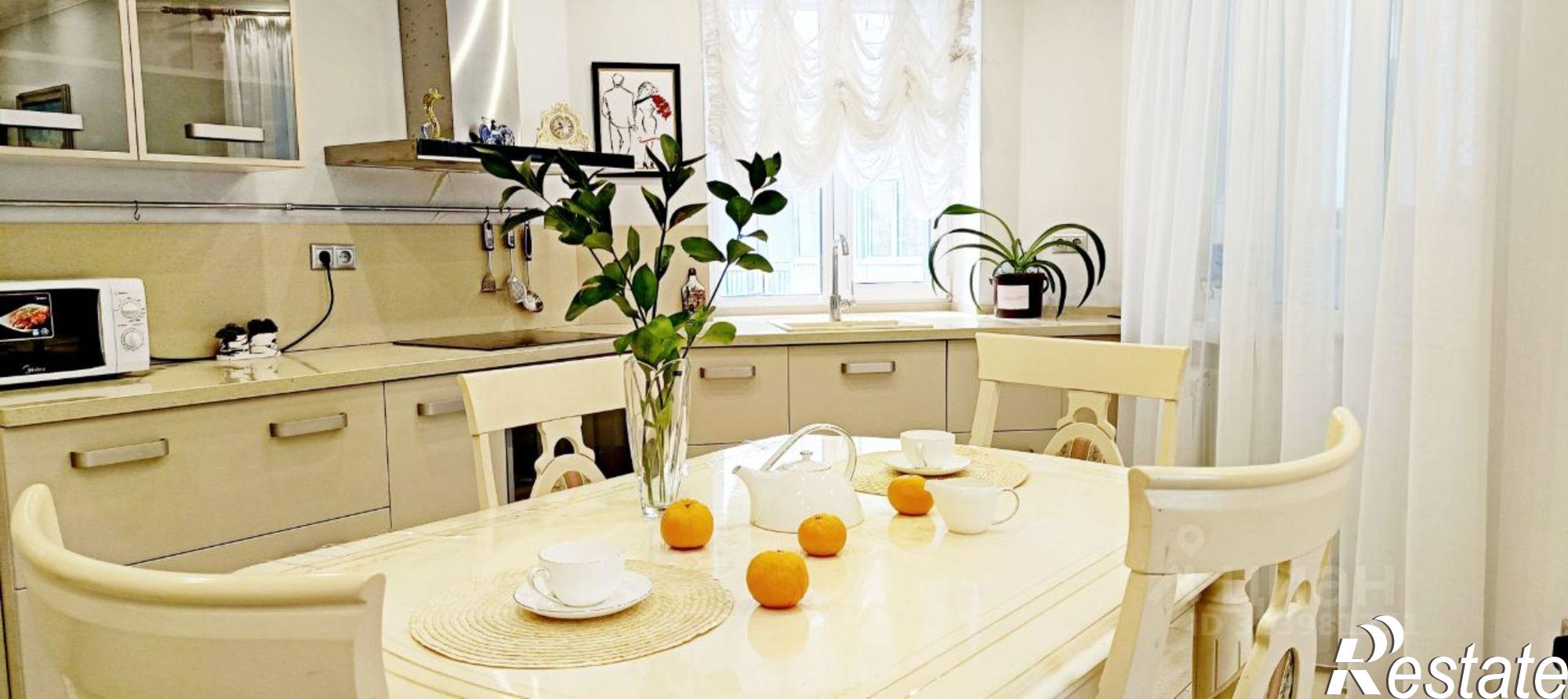 Купить квартиру за 15 699 000 рублей на Садовая улица, 337