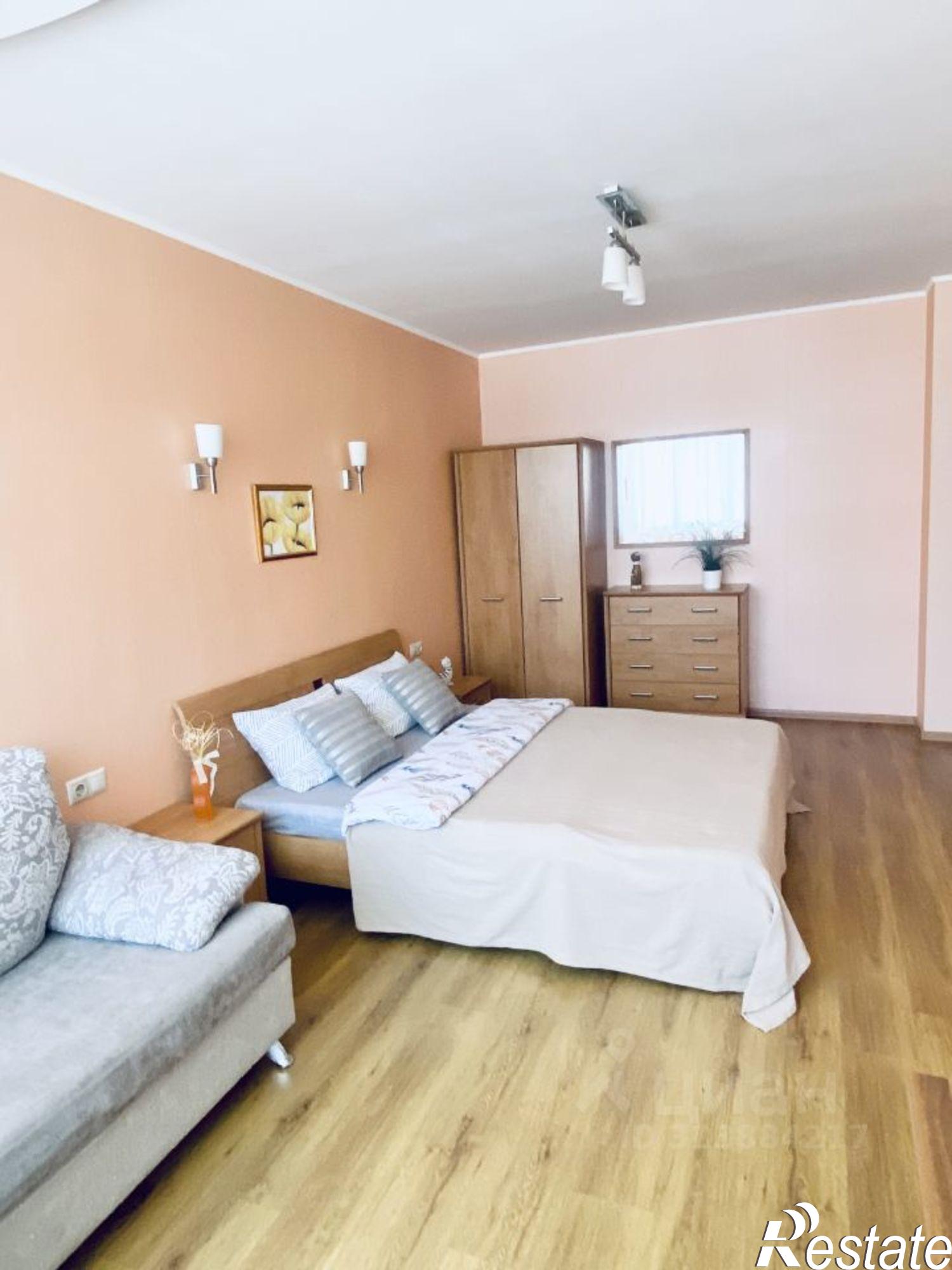 Сдать квартиру за 60 000 рублей на Садовая улица, 168