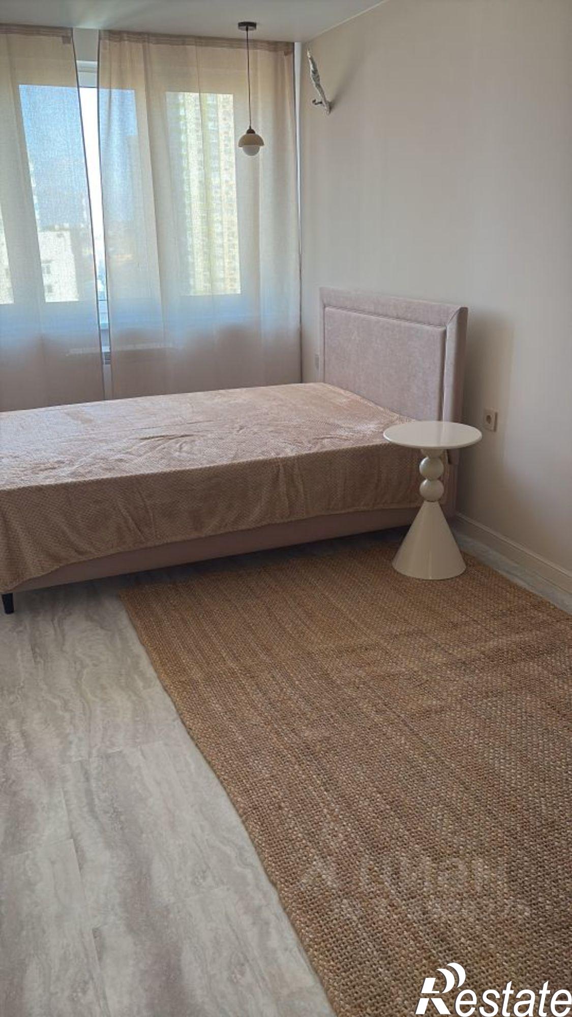 Сдать квартиру за 45 000 рублей на пр-кт Карла Маркса, 171