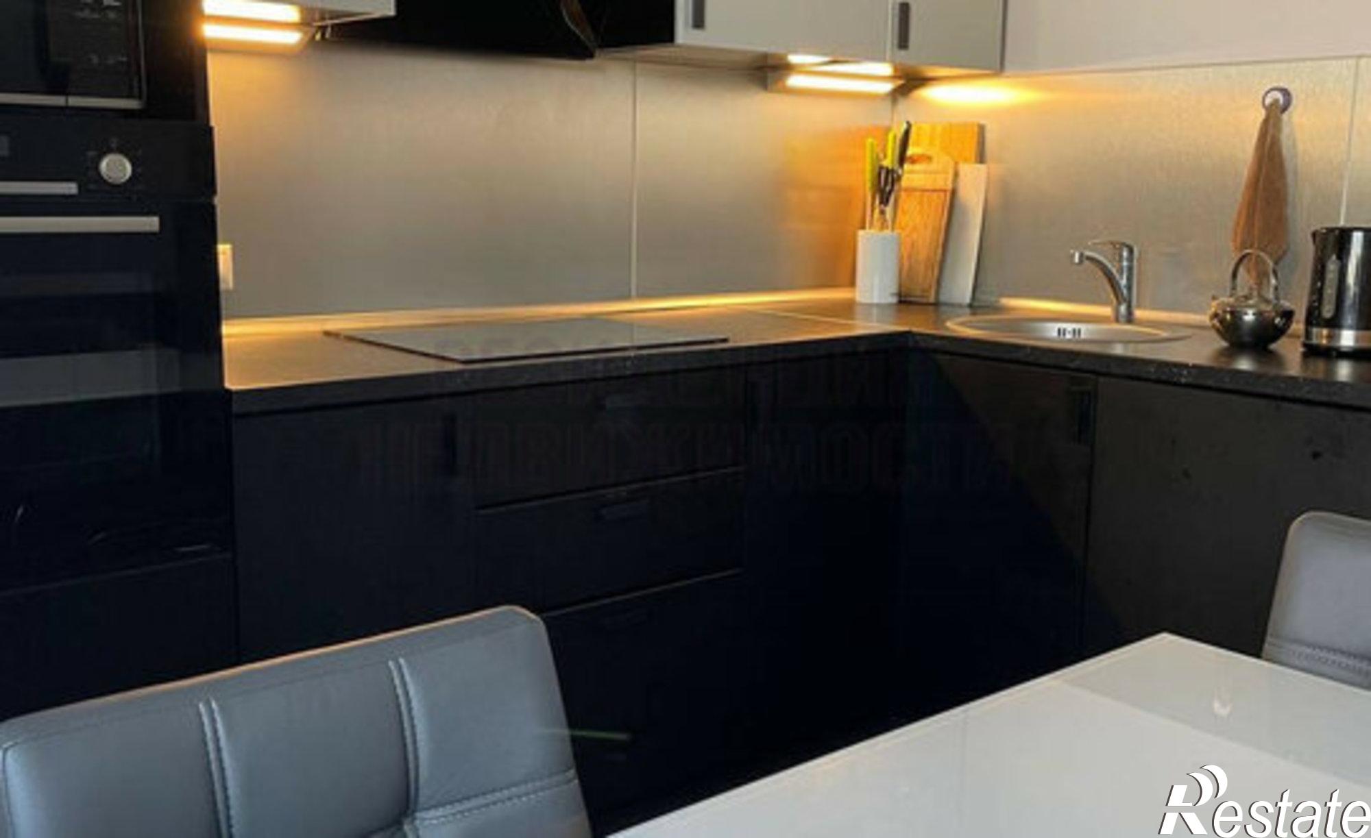 Купить квартиру за 8 700 000 рублей на ул Ерошевского, 31