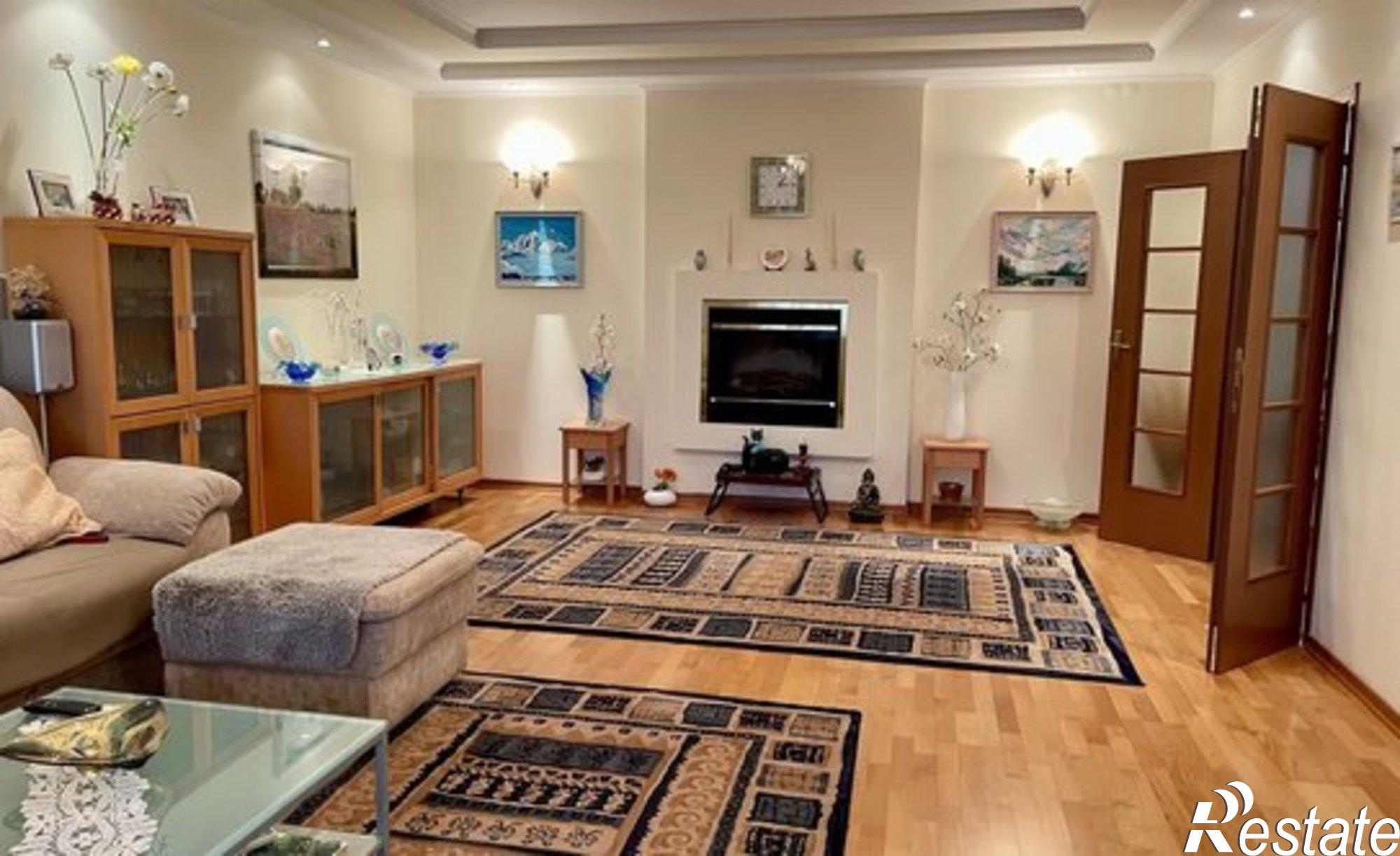 Купить квартиру за 22 000 000 рублей на Молодогвардейская улица, 172