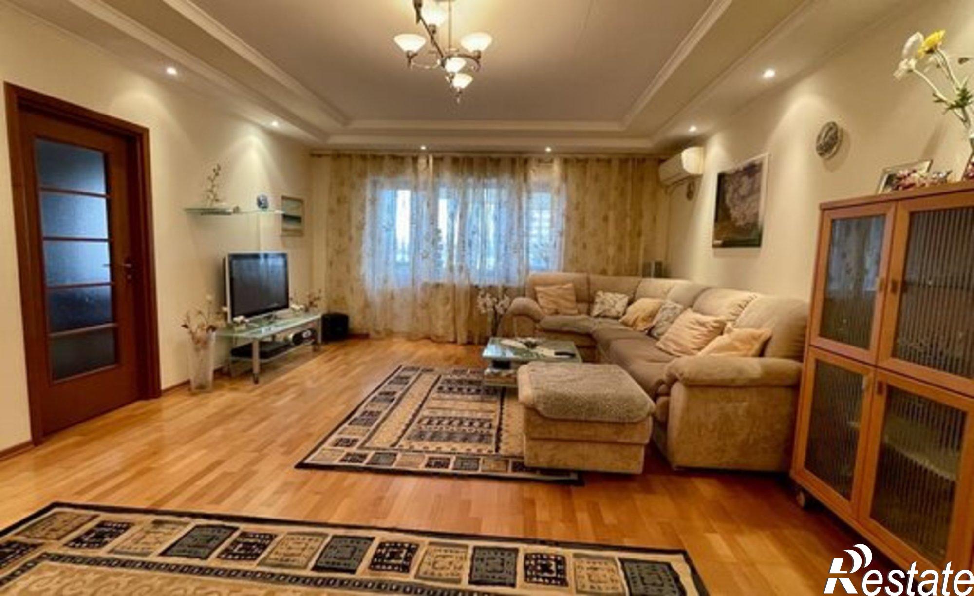 Купить квартиру за 22 000 000 рублей на Молодогвардейская улица, 172