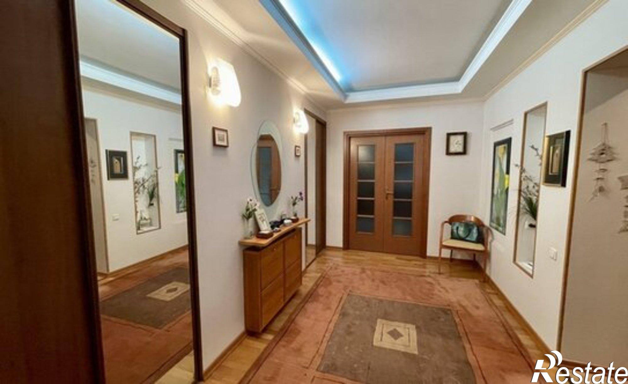 Купить квартиру за 22 000 000 рублей на Молодогвардейская улица, 172