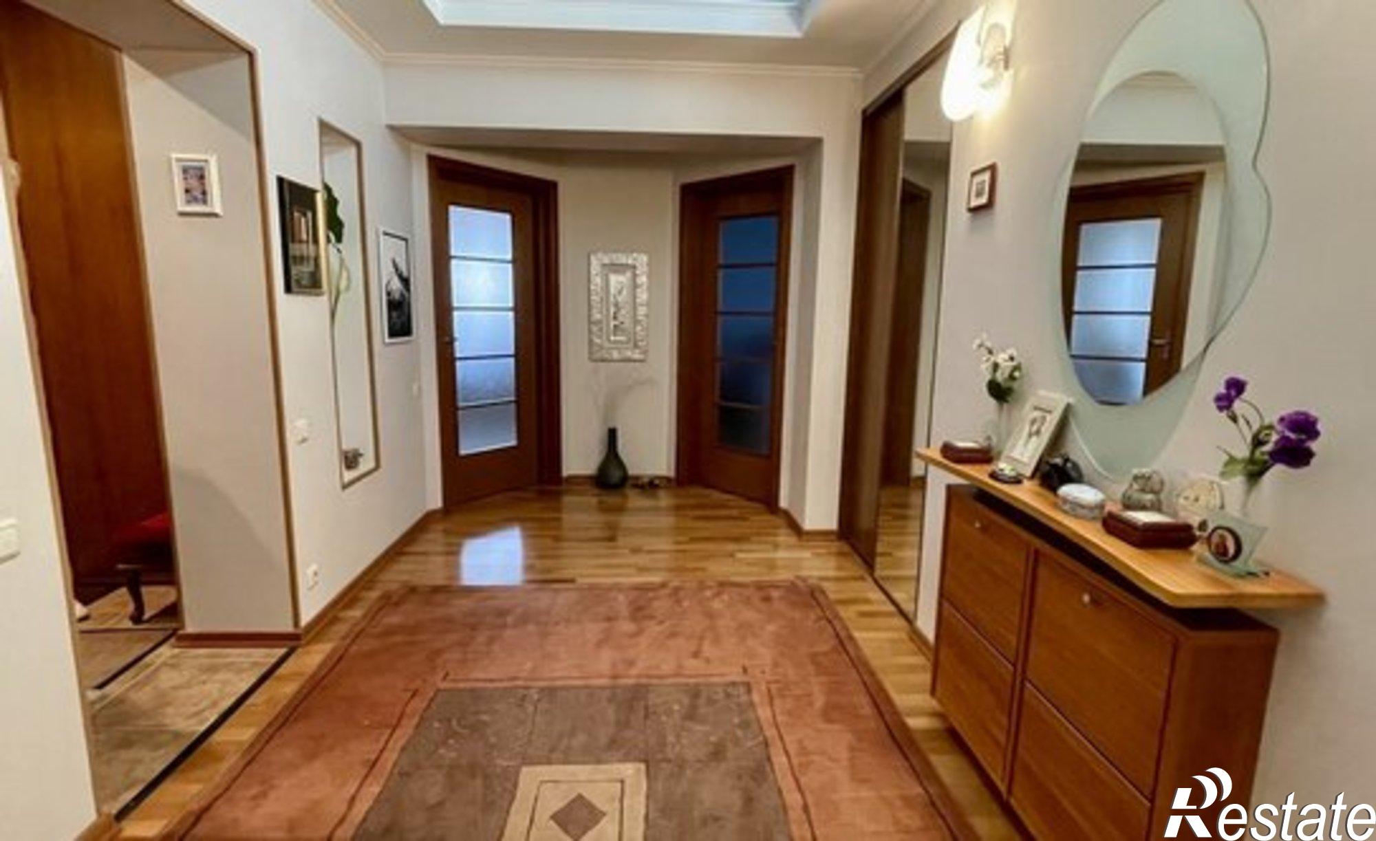 Купить квартиру за 22 000 000 рублей на Молодогвардейская улица, 172