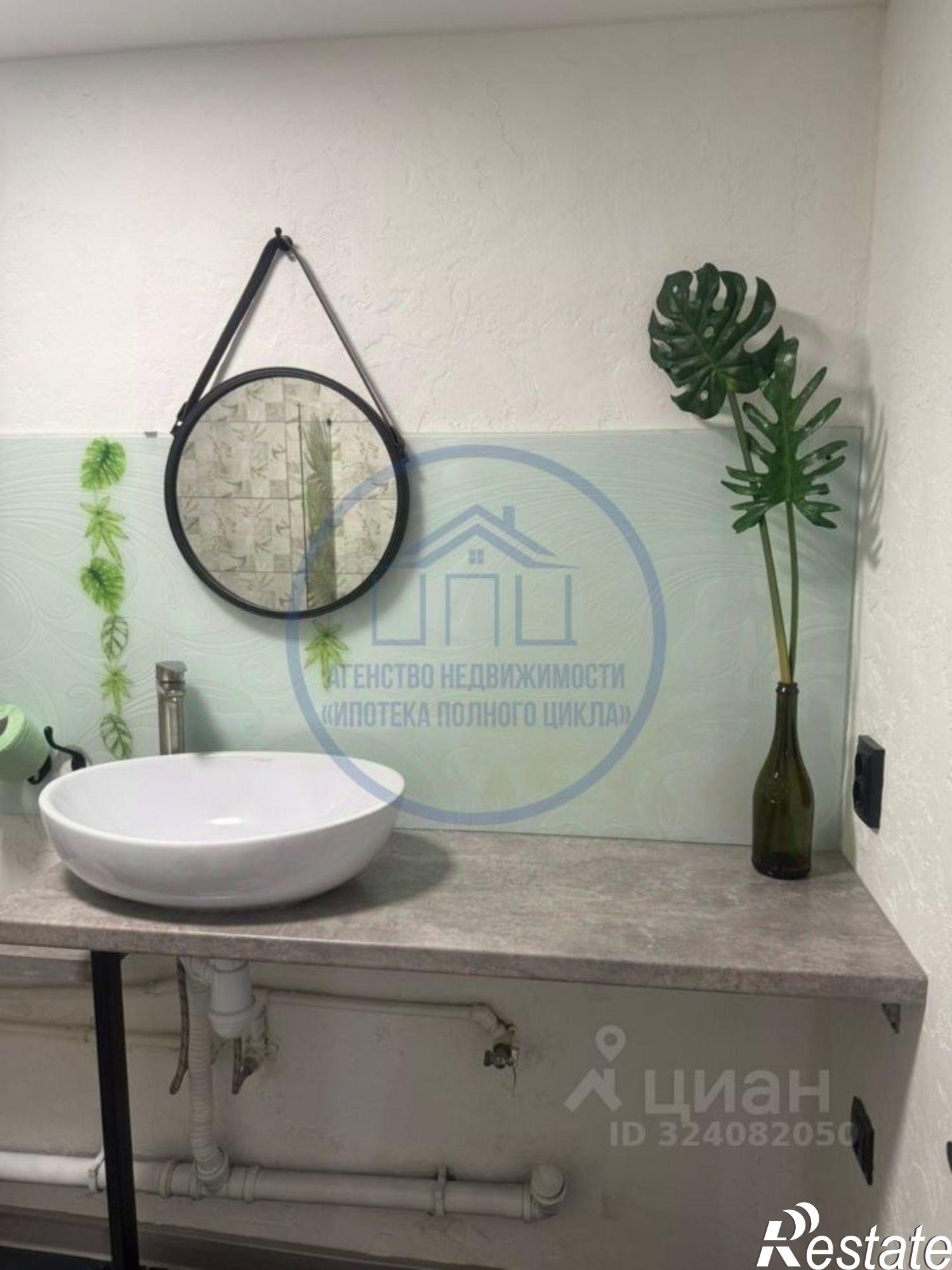 Купить квартиру за 4 400 000 рублей на проспект Юных Пионеров, 106