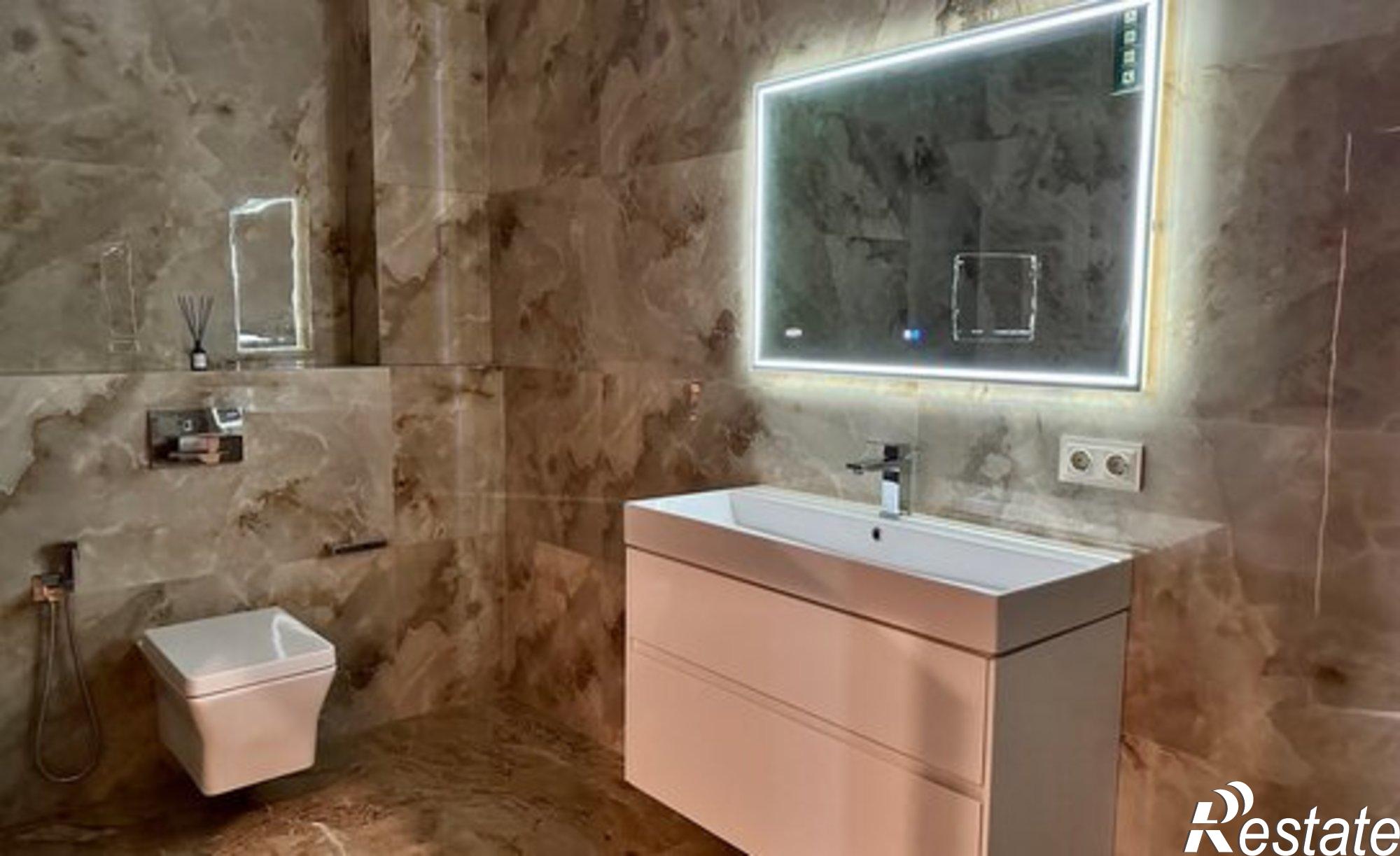 Купить квартиру за 22 200 000 рублей на ул Водников, 45