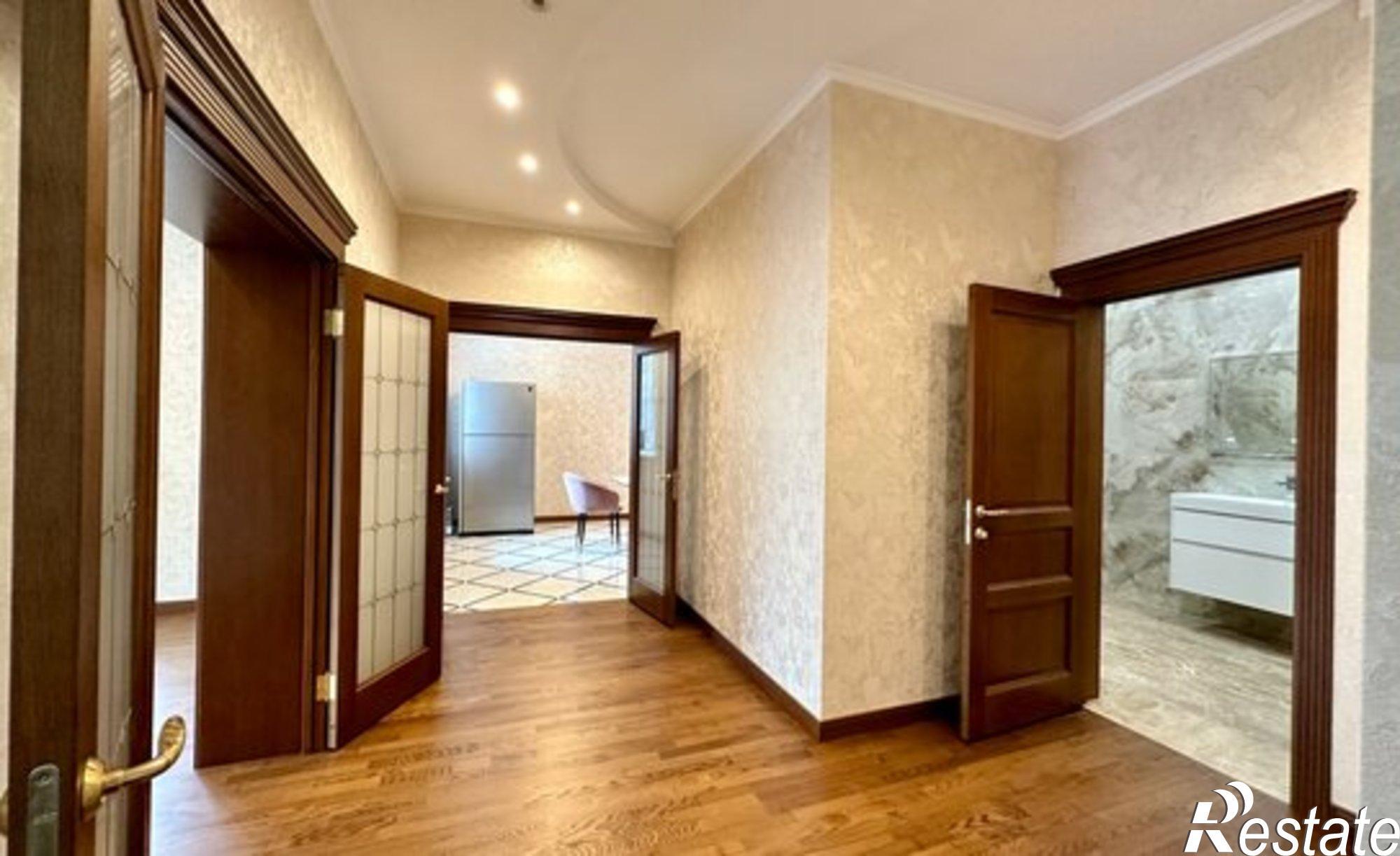 Купить квартиру за 22 200 000 рублей на ул Водников, 45