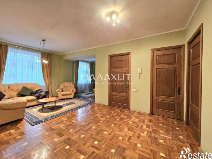 5-комн квартира Студенческий переулок, 2А,  д. 2А