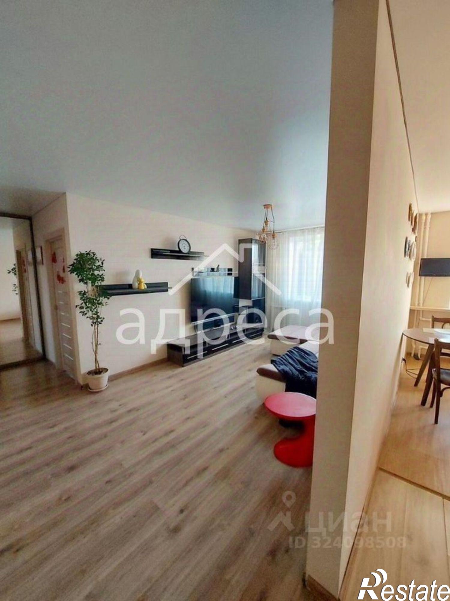 Купить квартиру за 9 500 000 рублей на Коммунистическая улица, 10