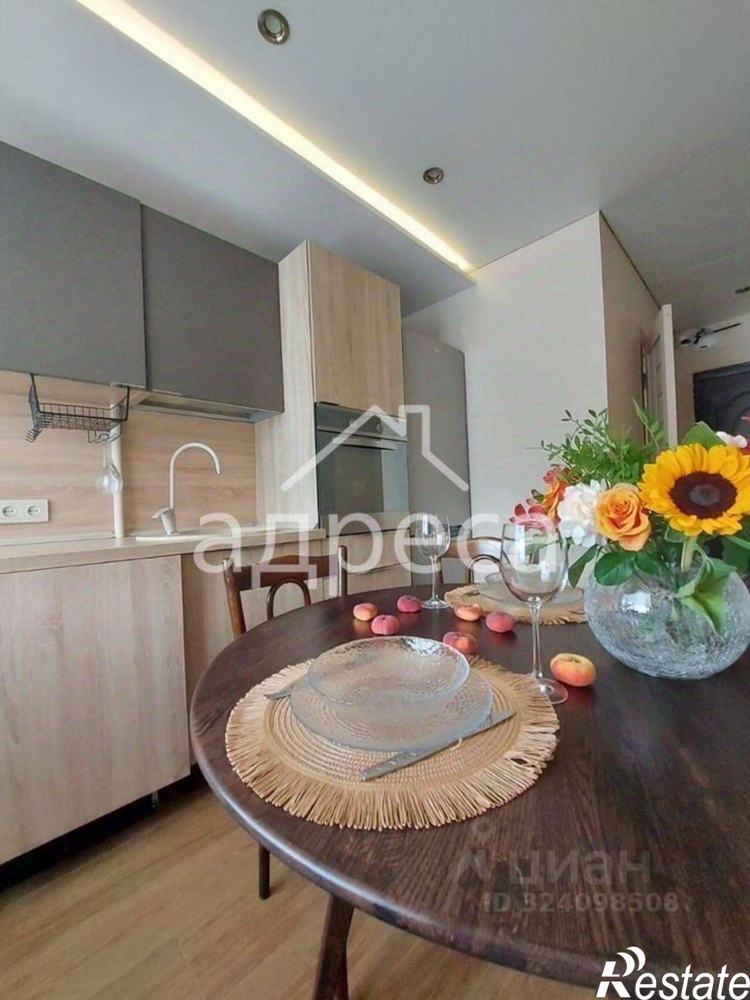 Купить квартиру за 9 500 000 рублей на Коммунистическая улица, 10