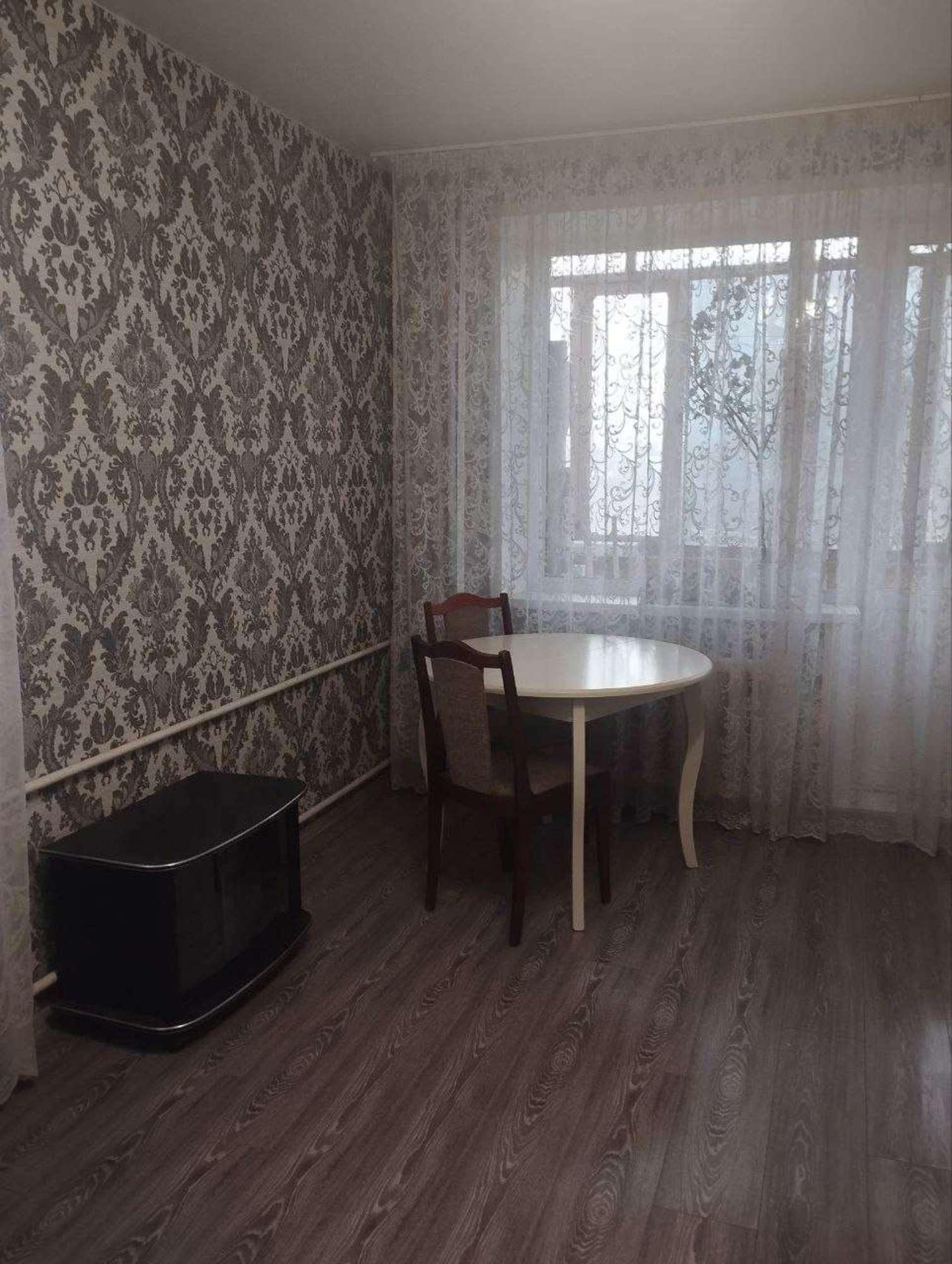 Сдать квартиру за 28 000 рублей на Гагарина улица, 77