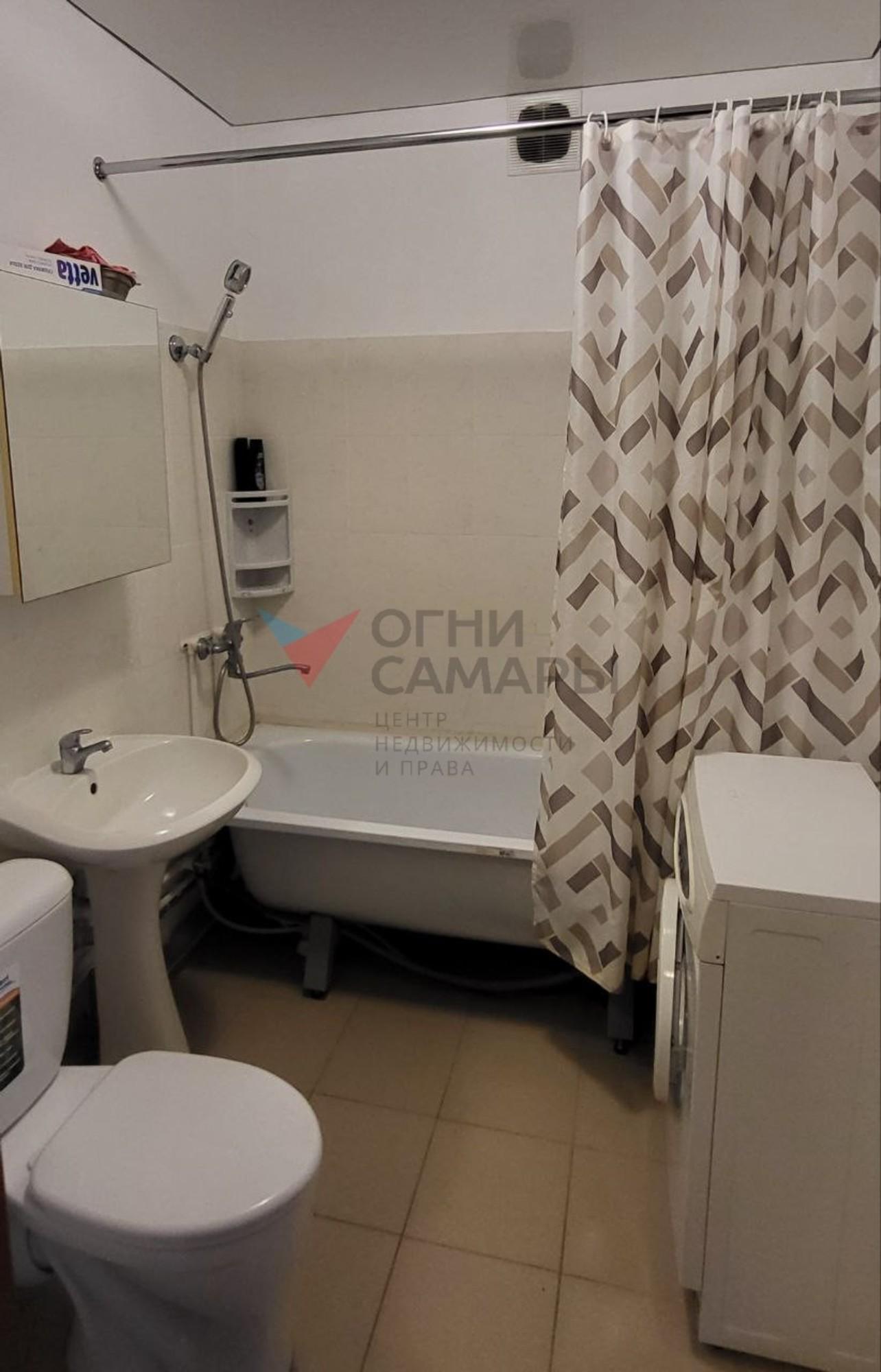 Купить квартиру за 4 000 000 рублей на 1-й квартал, 52