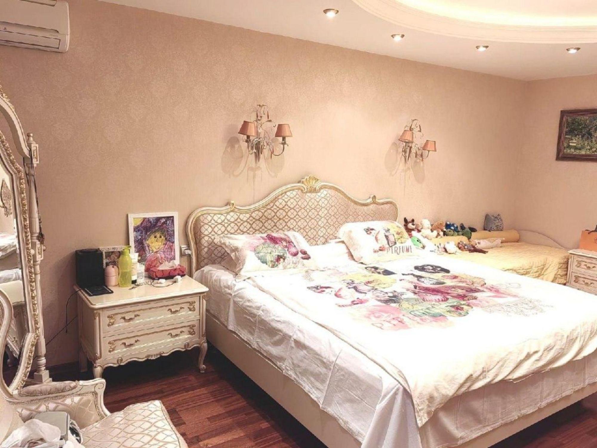 Купить квартиру за 18 500 000 рублей на Шверника улица, 19А