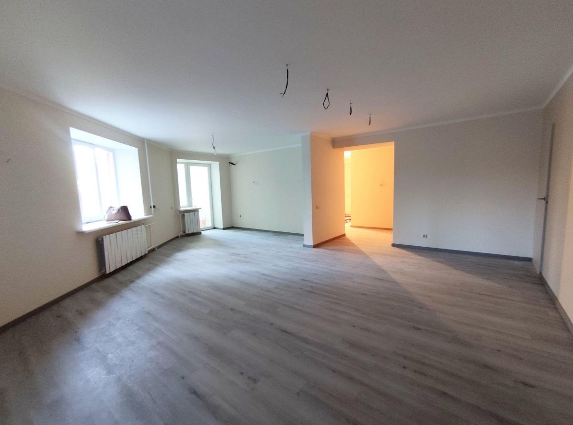 Купить квартиру за 16 200 000 рублей на Ново-Садовая улица, 181а