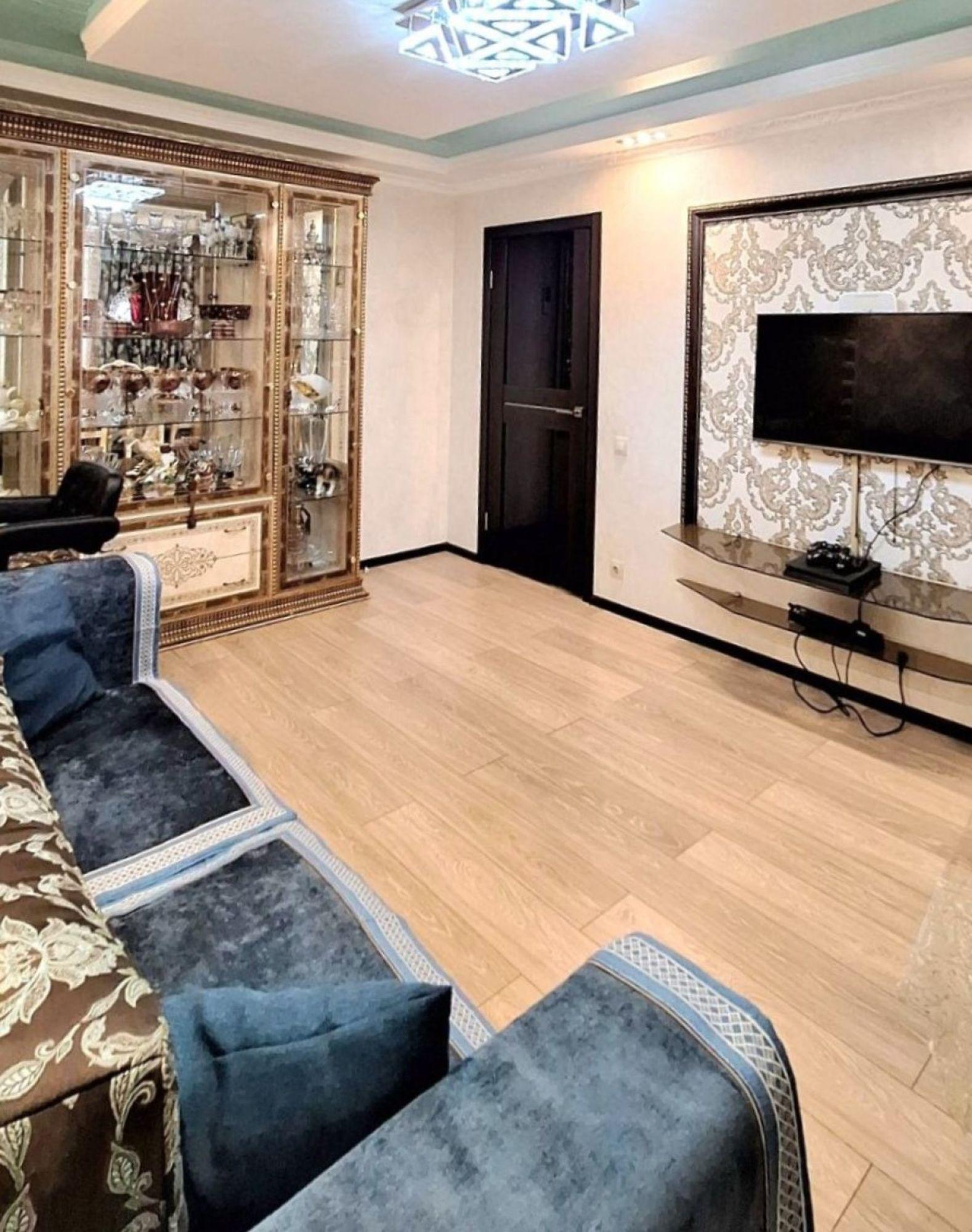 Купить квартиру за 9 200 000 рублей на Революционная улица, 75